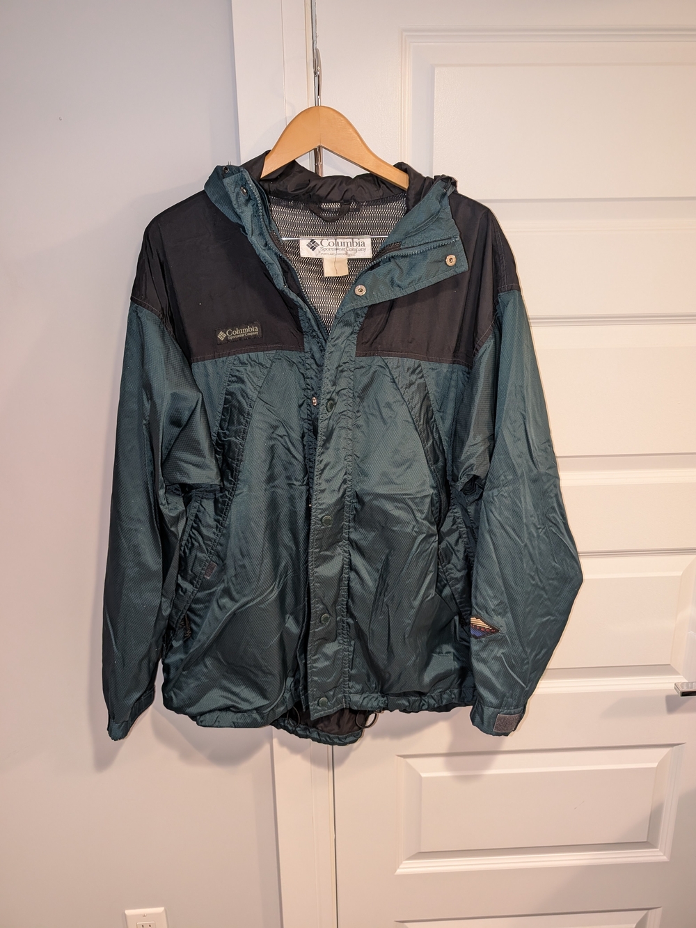 Vintage 90s Columbia Sportswear Hooded Windbreaker Jacket